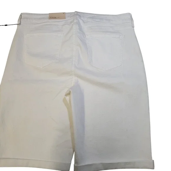 NYDJ Briella White Denim Shorts Lift Tuck Technology Bermuda Size 16 Tags New - Picture 2 of 10